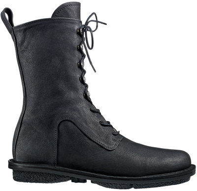 High-cut lace-up leather boot with hooks and eyes